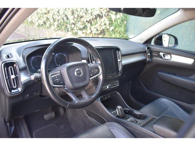 Volvo XC40 D4 AWD AdBlue - 190 - BVA Geartronic Mom NOIR de 2018