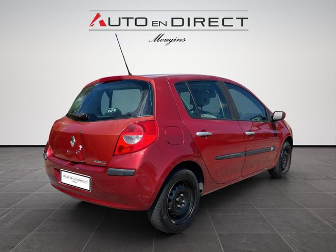 Renault Clio 1.5 dCi - 85 III BERLINE Expression PHAS ROUGE de 2007