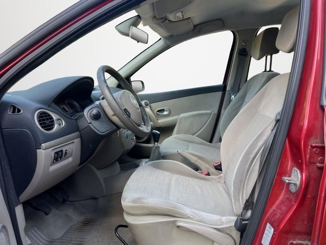 Renault Clio 1.5 dCi - 85 III BERLINE Expression PHAS ROUGE de 2007