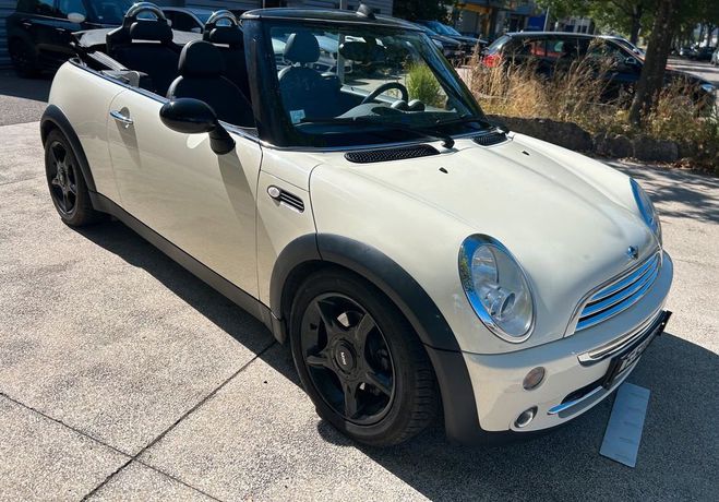 Mini One 1.6 115ch cooper cabriolet boite auto su Blanc de 2006