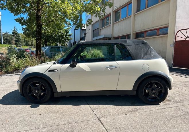 Mini One 1.6 115ch cooper cabriolet boite auto su Blanc de 2006