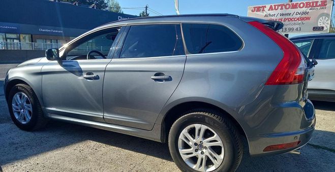 Volvo XC60 (2) D3 2.0 150 MOMENTUM GEARTRONIC Gris de 2016