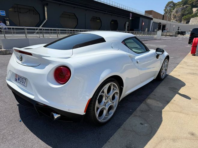 Alfa romeo 4C  BLANC de 2017