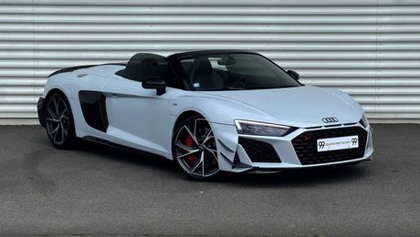 Audi R8 SPYDER V10 RWD KIT CARBON 4S GRIS SUZUKA 2020 d'occasion a Andr�zieux-Bouth�on (42)