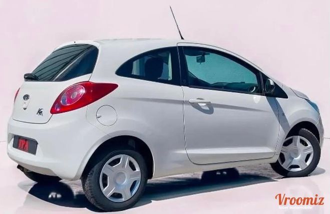 Ford KA II 1.2 70 ch (4 cv) 8V TREND- BVM5 - 3 P Blanc de 2013