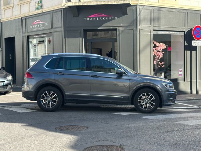Volkswagen Tiguan 2.0 TDI 115 BMT Confortline / TOIT OUVRA Gris de 2017