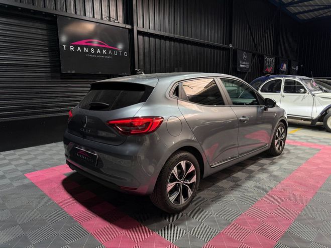Renault Clio V TCe 100 GPL Evolution Gris de 2023