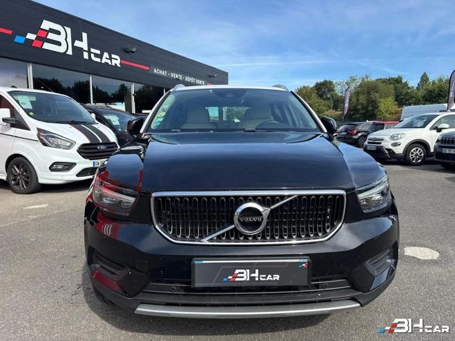 Volvo XC40 2.0 D4 190 MOMENTUM AWD GEARTRONIC BVA Noir de 2018