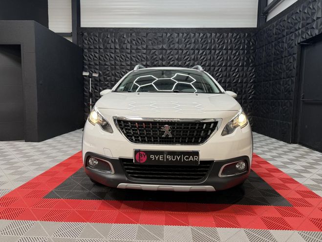 Peugeot 2008 ALLURE 1.2l 130CH CAMERA ATTELAGE GARANT BLANC de 2019