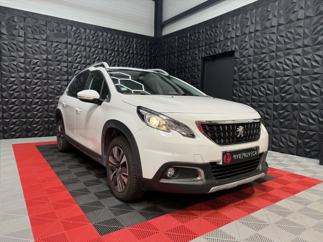 Peugeot 2008 ALLURE 1.2l 130CH CAMERA ATTELAGE GARANT BLANC de 2019