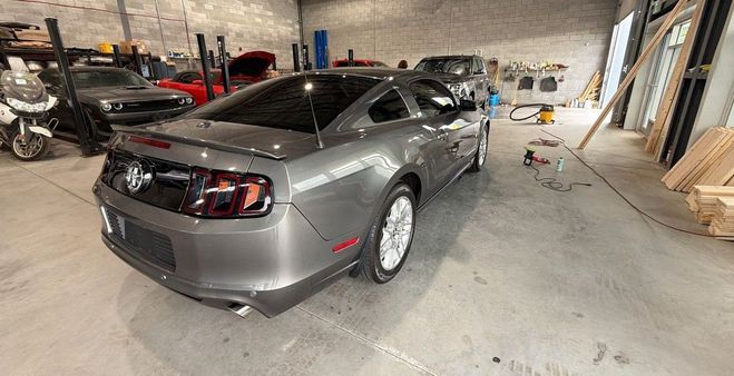 Ford Mustang V6 2014 Gris de 2014