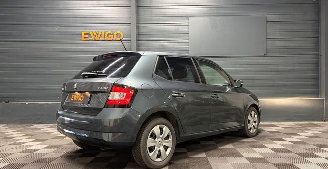 Skoda Fabia 1.0 mpi 60 active Gris de 2016
