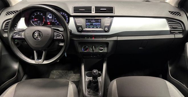 Skoda Fabia 1.0 mpi 60 active Gris de 2016