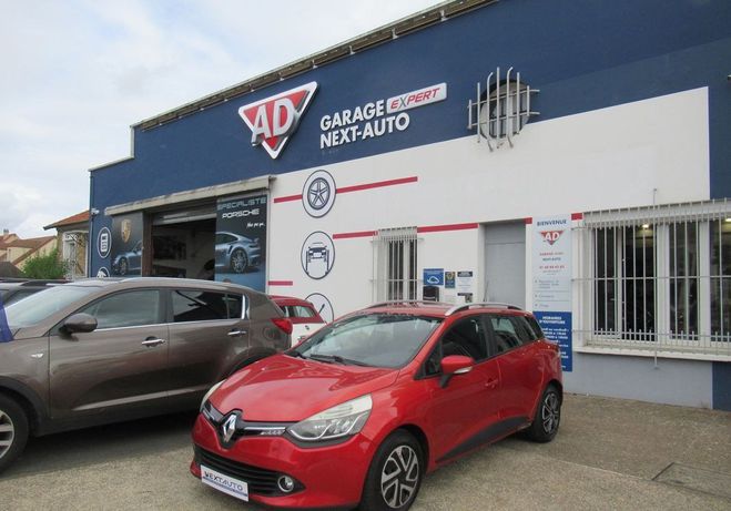 Renault Clio IV ESTATE 1.5 DCI 90CH ENERGY INTENS ECO Rouge de 2013