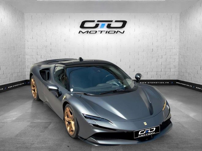 Ferrari SF90 STRADALE 4.0 V8 780 ch PHEV GRIS de 2024