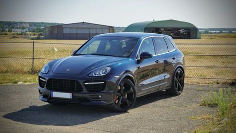 Porsche Cayenne Turbo 2011 d'occasion a Vaucresson (92)