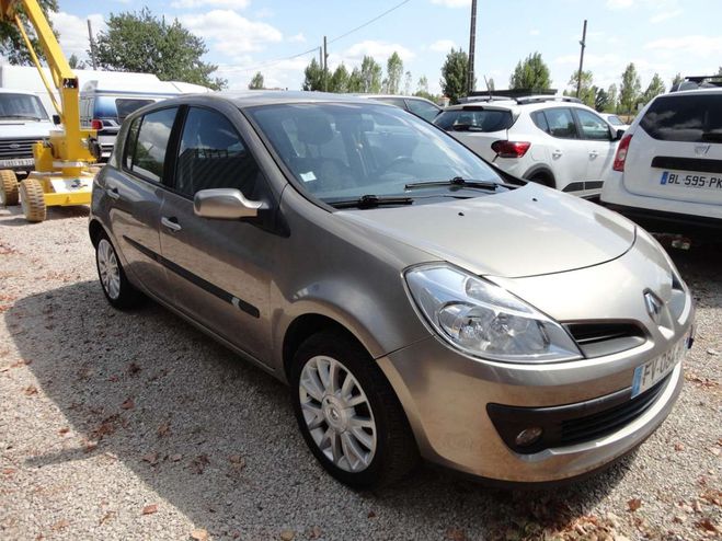 Renault Clio 1.5 DCI 85CH PRIVILEGE QUICKSHIFT 5P Beige de 