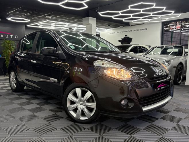 Renault Clio III dCi 85 eco2 Exception TomTom / FAIBL Noir de 2010