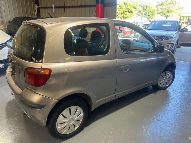 Toyota Yaris 1.0 VVTI 65 Beige de 2003