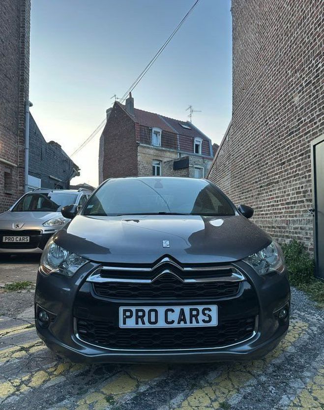 Citroen DS4 1.6 HDI SO CHIC Gris de 2015