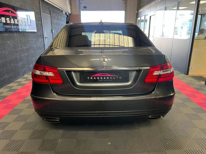 Mercedes Classe E 200 cdi blueefficiency avantgarde 136 cv Gris de 2012