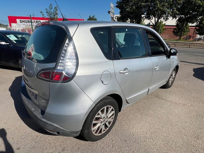 Renault Scenic III (2) 1.5 DCI 110 BOSE �DITION Gris de 2012