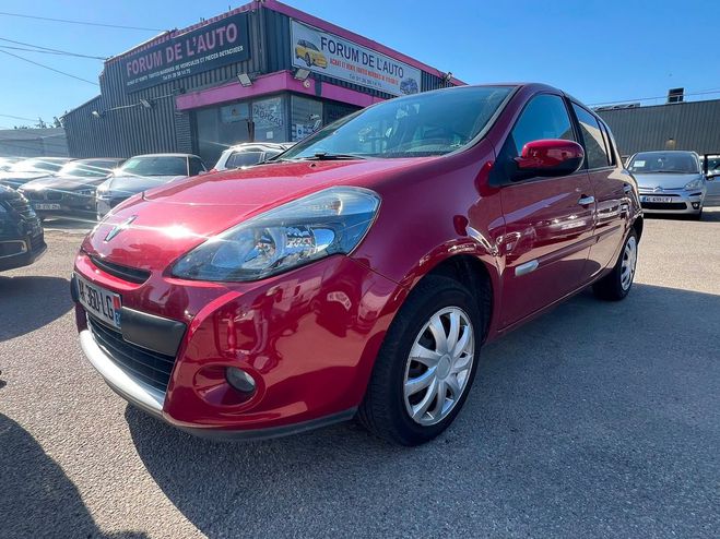 Renault Clio III (2) 1.2 TCE 100 6CV EXTREME CLAIRE 5 Rouge de 2010
