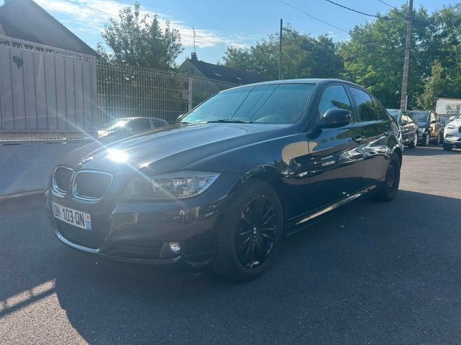 BMW Serie 3 E90 LCI 318d 143 ch Premi�re Noir de 2010