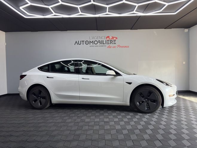 Tesla Model 3 Phase 2 STANDARD RANGE PLUS 325 Ch (239k Blanc de 2021