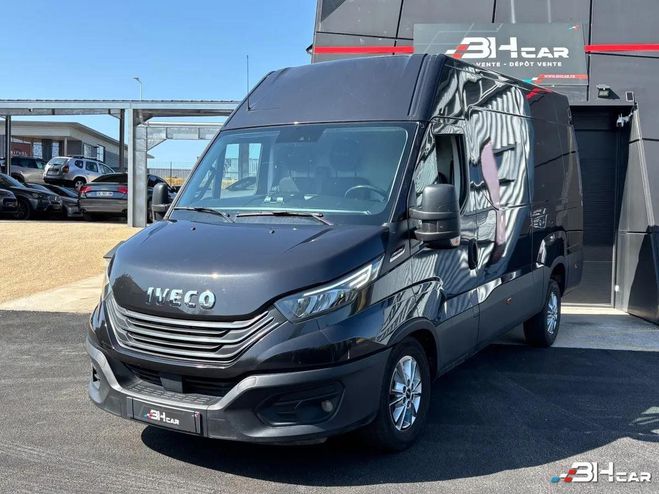 Iveco Daily Vu Phase 3 35S18HA8 D 175 cv BVA L3H2 -  Noir de 2022