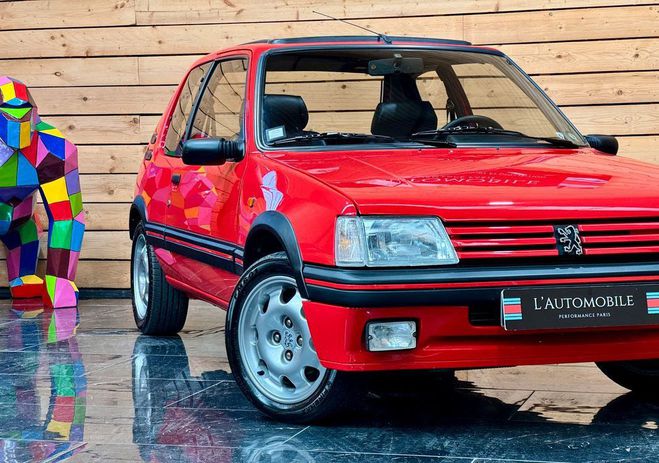 Peugeot 205 GTI 1.9 Restauration compl�te Toit ouvra Rouge de 1993