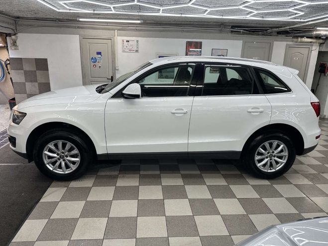 Audi Q5 Q5 2.0 TDI QUATTRO AMBIENTE 170CV blanc metal de 2011