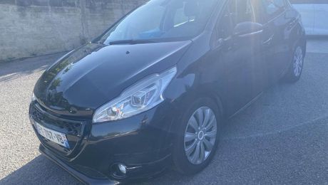 Peugeot 208 1.4 e-HDi FAP - BV MP5 BERLINE Active PH 2012 d'occasion a Montmagny (95)