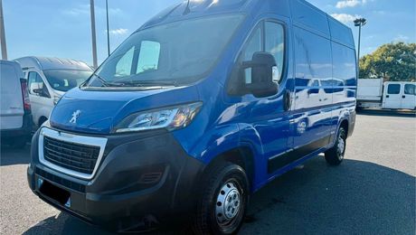 Peugeot Boxer Fourgon 333 L2H2 2.2 BlueHDi 16V moyen s 2024 d'occasion a Thiais (94)