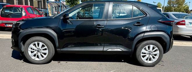 Toyota Yaris Cross 116h dynamic business 5p   program Noir de 2022