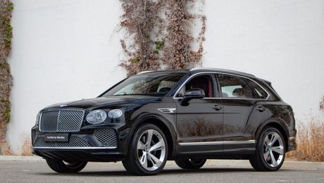 Bentley Bentayga V6 3.0 Hybrid 449ch 2023 d'occasion a Monaco (98)