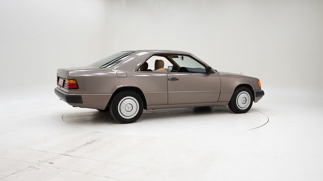Mercedes 230 CE '88  de 1988