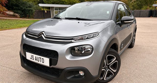 Citroen C3 III 1.2 PURETECH 110 S&S SHINE BUSINESS 2019 d'occasion a Sandillon