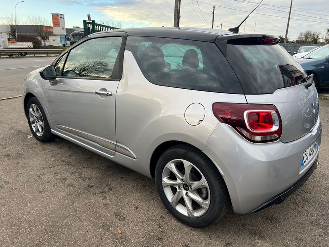 Citroen DS3 (2) 1.6 BLUEHDI 100 CONNECTED CHIC 4 Gris de 2017