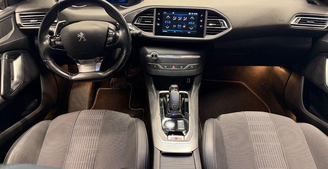 Peugeot 308 generation-ii 1.5 bluehdi 130 allure bus Noir de 2021