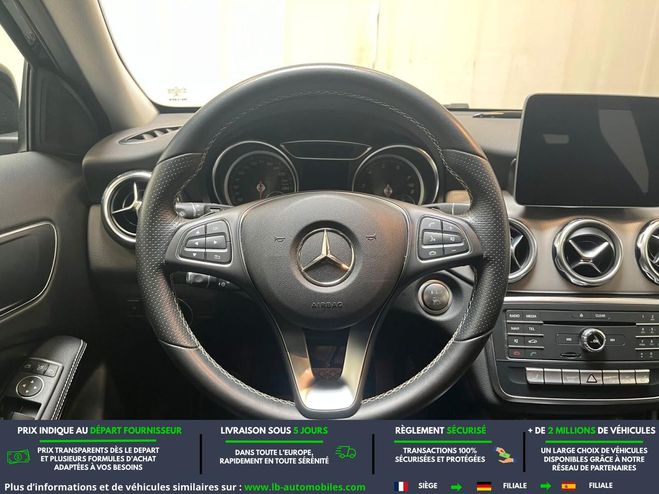 Mercedes Classe GLA 200  BVA Noir M�tallique de 2017