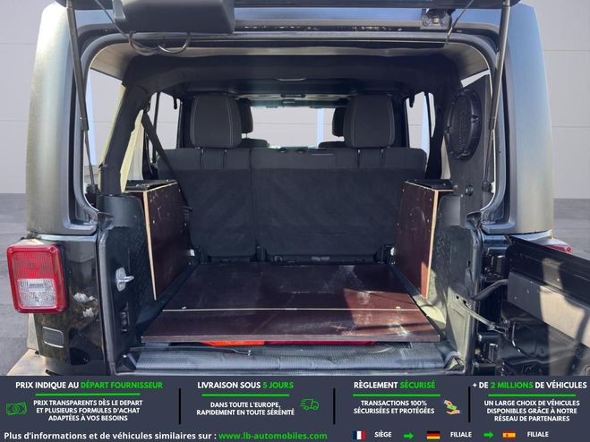 Jeep Wrangler 2.8 CRD 200 - BVA 5 Portes Noir M�tallique de 2012