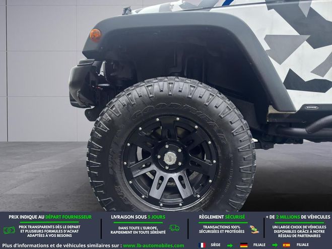 Jeep Wrangler 2.8 CRD 200 - BVA 5 Portes Blanc de 2014