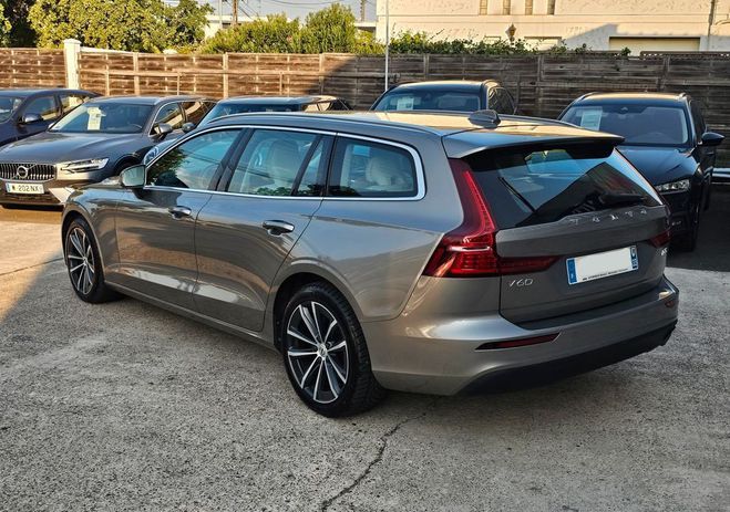 Volvo V60 Superbe d3 150cv bva cuir  options 2021  Beige de 2021