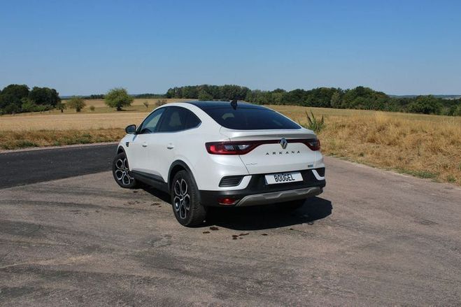 Renault Arkana TECHNO E-TECH HYBRIDE 145 CV GPS 3D CAM� Blanc de 2022