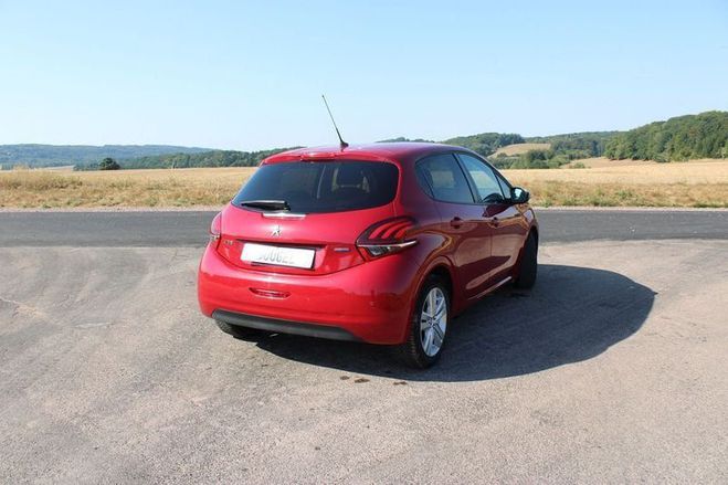 Peugeot 208 II STYLE 1L6 BLUE HDI GPS 3D CLIM AUDIO  Rouge de 2016