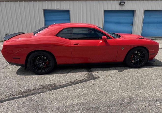 Dodge Challenger HELLCAT Rouge de 2016