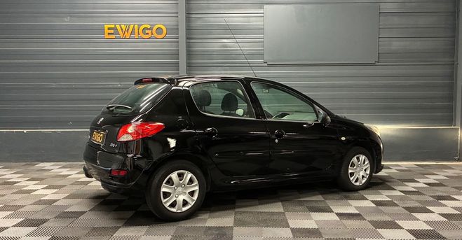 Peugeot 206+ plus 1.4 hdi 70 active kit distribution  Noir de 2010