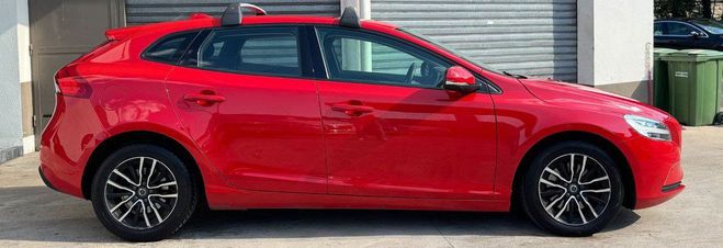 Volvo V40 2.0 t2 120 itek edition   limiteur-r�gul Rouge de 2017