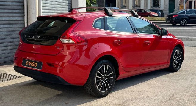 Volvo V40 2.0 t2 120 itek edition   limiteur-r�gul Rouge de 2017